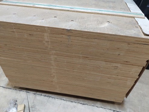 Exterior Softwood Shuttering Plywood CE2 21mm X 1220mm X 2440mm ...